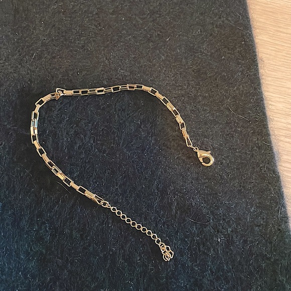 14 k gold plate over Rhodium approximately 7 inch bracelet - Picture 1 of 5